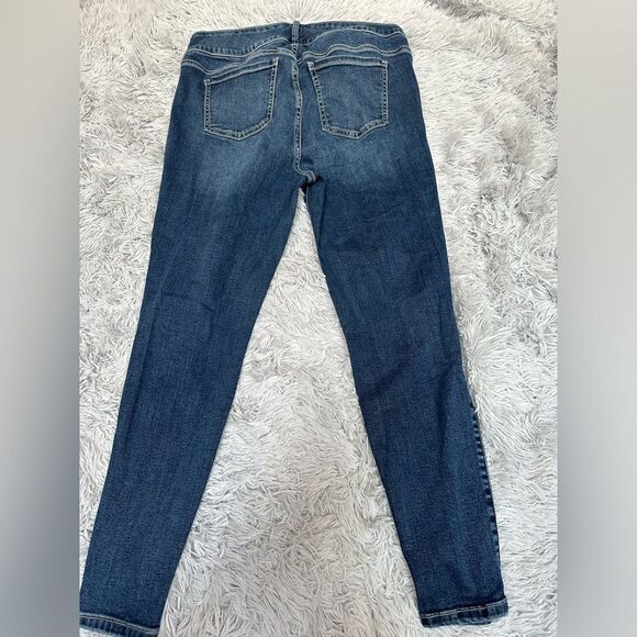 Torrid Woman’s Dark Denim Jeggings - Picture 3 of 3